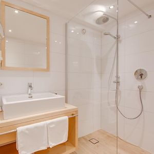 Standaard Suite met Twee Slaapkamers in de Kelder